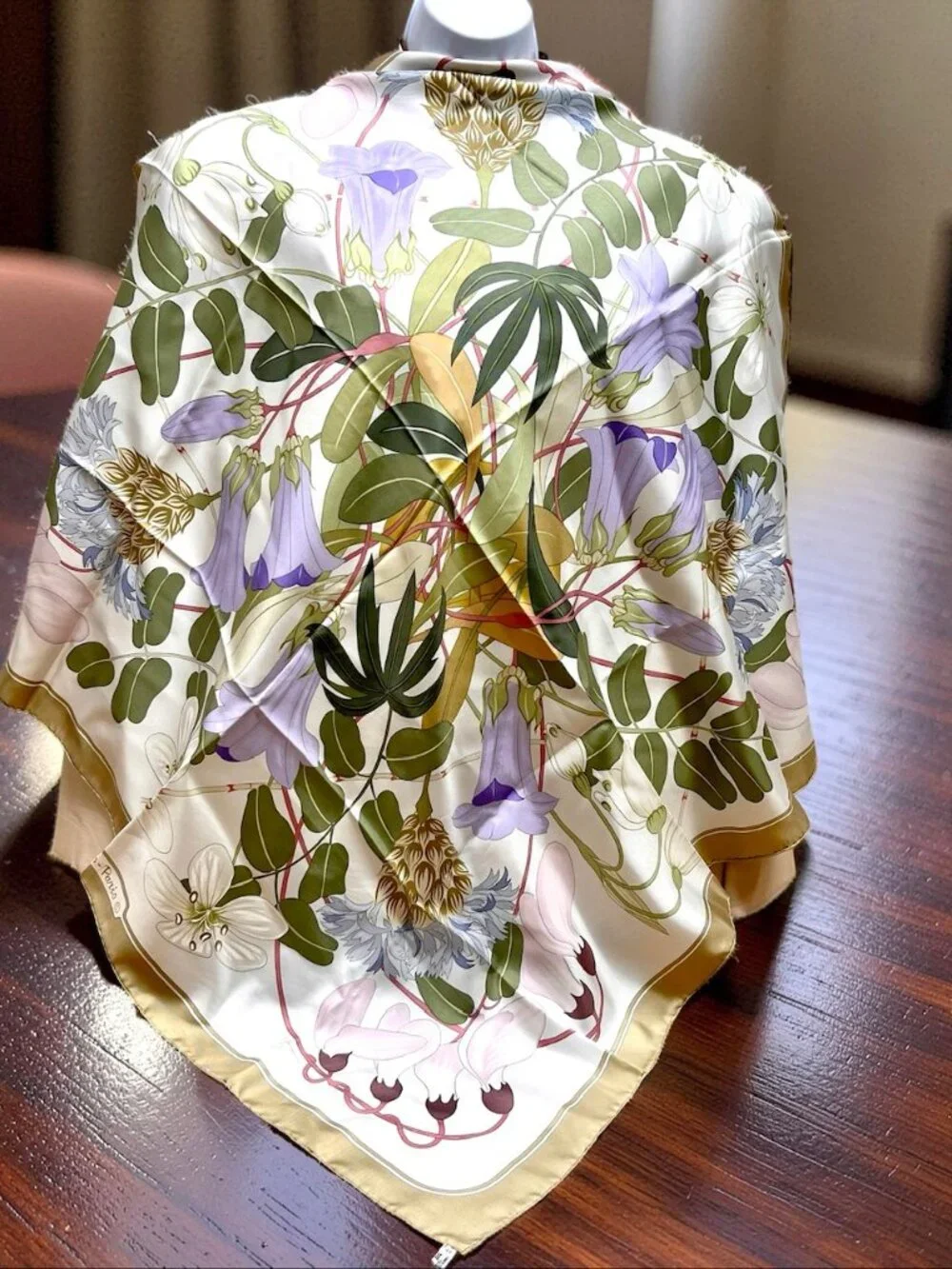 Hermes Paris  Silk  34"Flora Graeca Floral Scarf Pastel Ivery Green Purple (25) - Picture 2 of 16